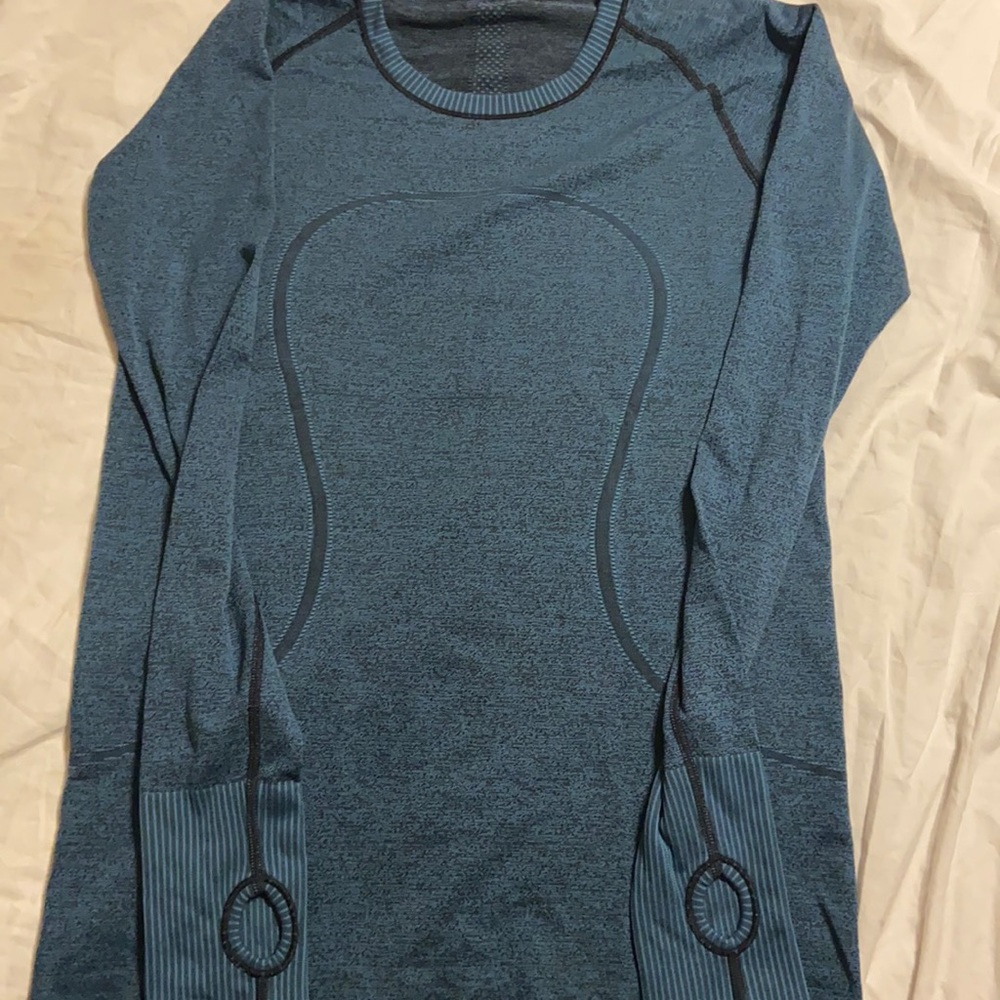 Lululemon long sleeve top